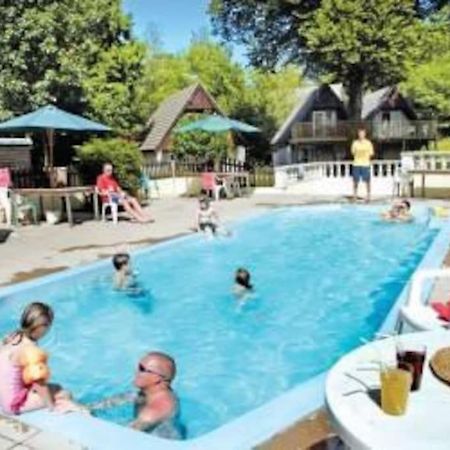 3 Bedroom Lodge With Hot Tub On Lovely Quiet Holiday Park In Cornwall Gunnislake 외부 사진